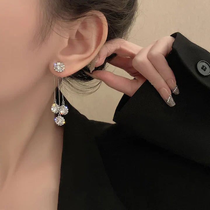 Tertia Honoria Shimmering Earrings