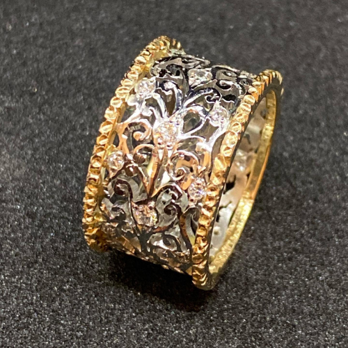 Luxe Zirconia Ivy Ring