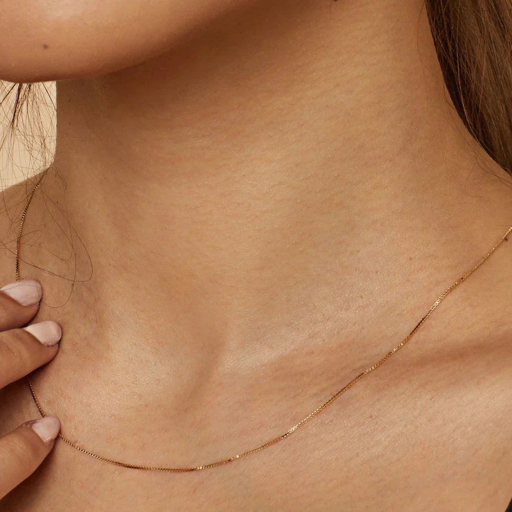 Bodega Box White Gold Necklace