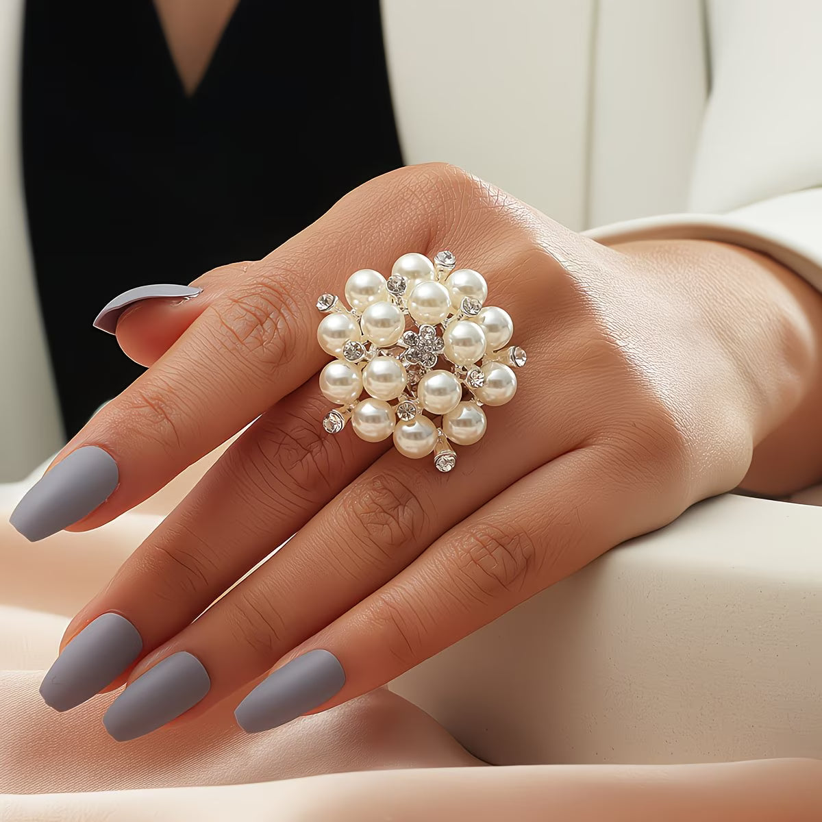 Elegant Pearl Bloom Ring
