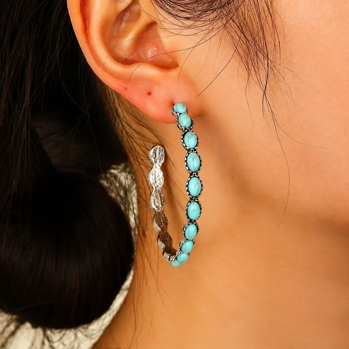 Oval White Gold Hoop Earrings