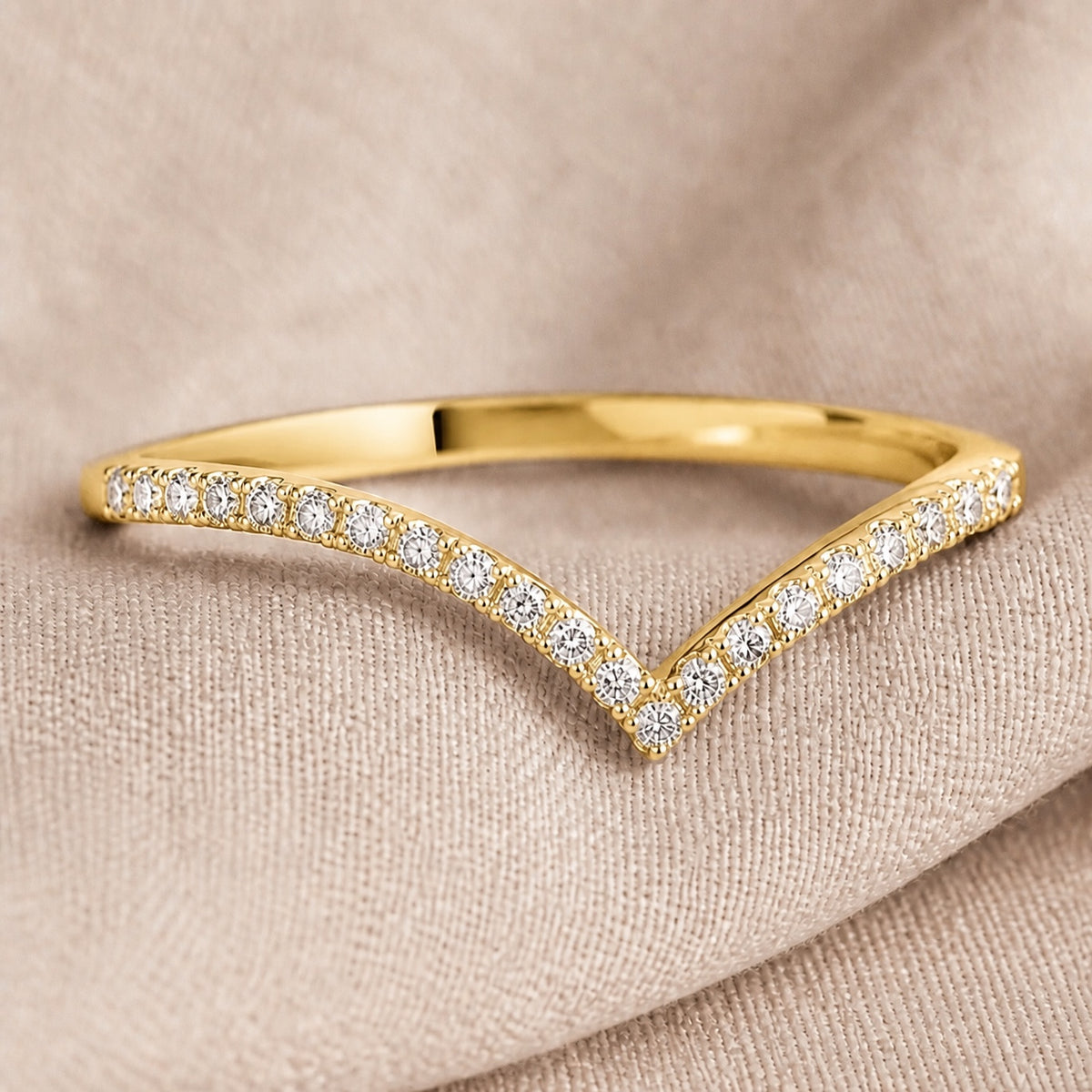 Lavish V Shape Zirconia Ring