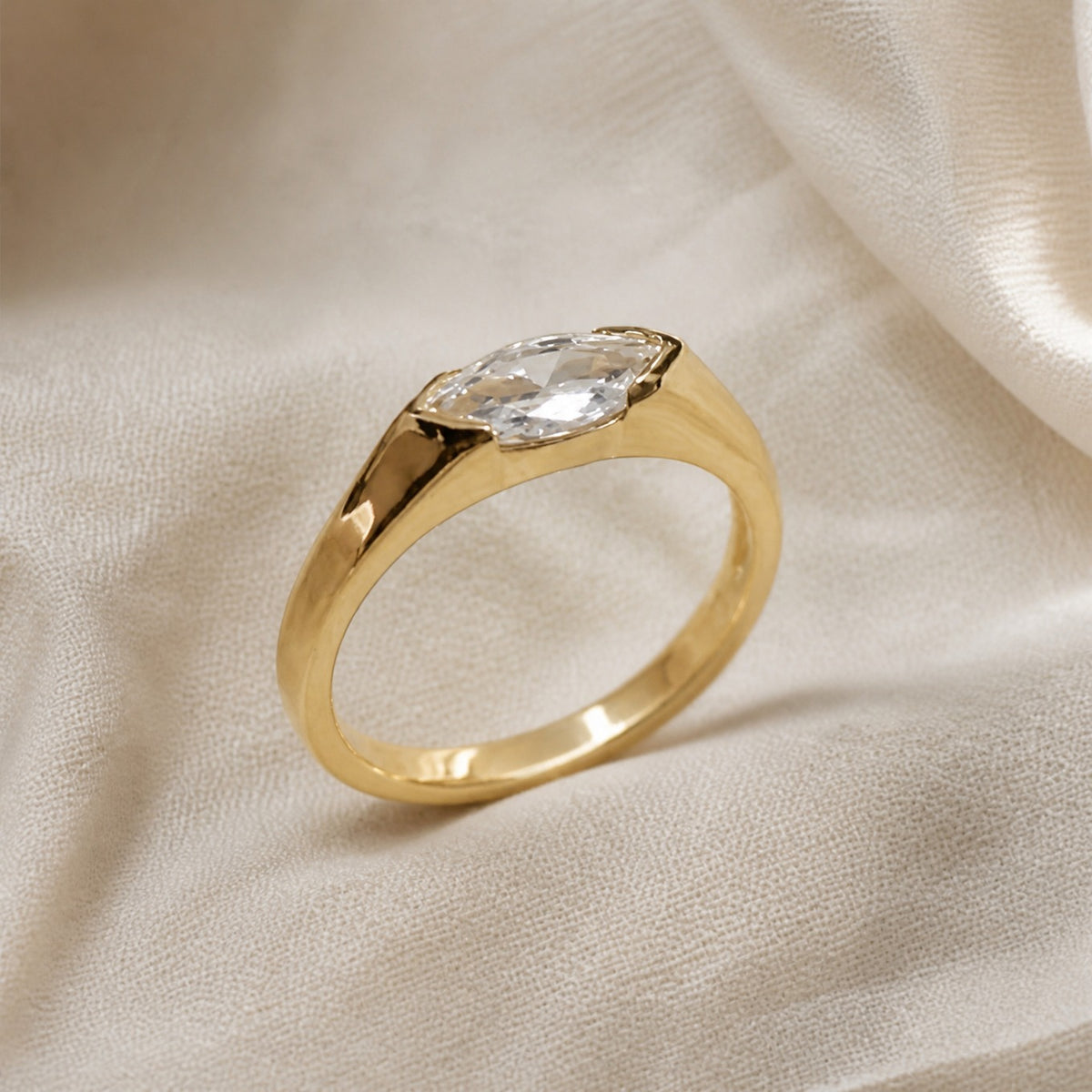 Luminous Bloom Gold Ring